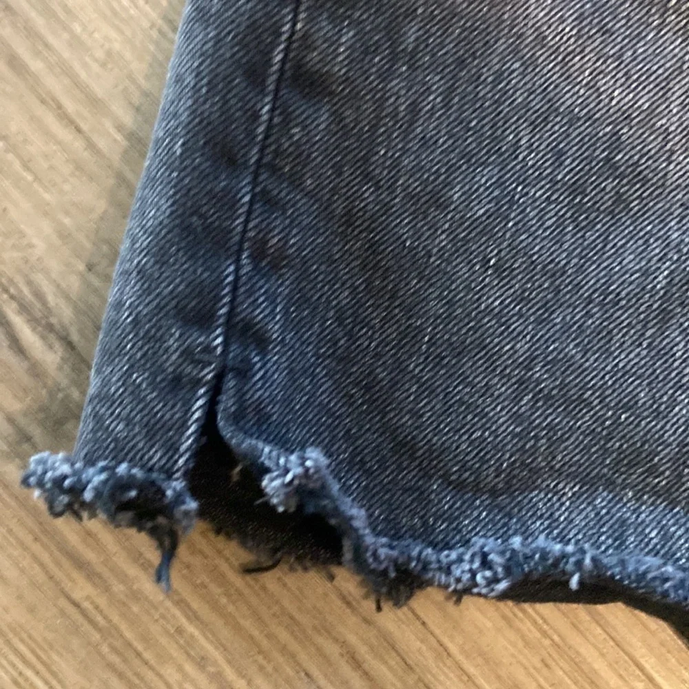 Denim Forum The Yoko Hi-rise Mid-thigh Denim - Picture 9 of 12